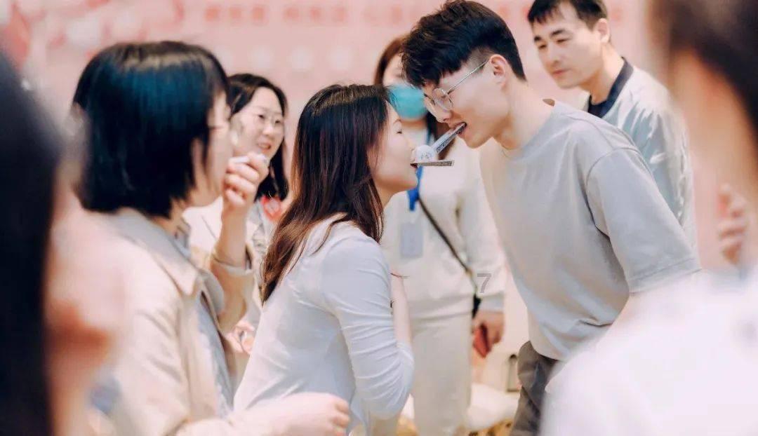 奶爸年终奖到手,看福特途睿欧如何提升出行体验