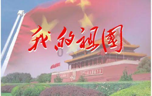 路牌铁杆占道 市民盼望挪挪​