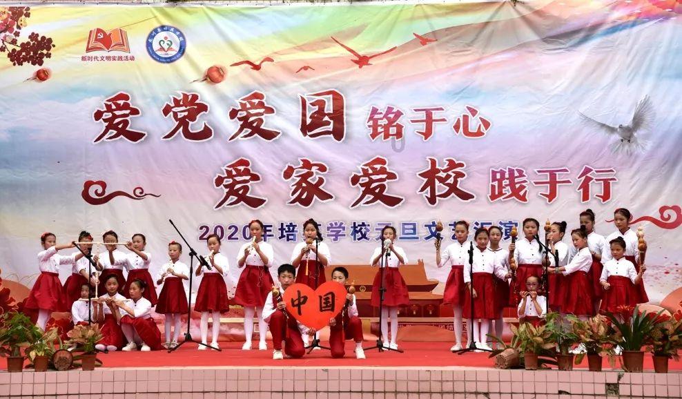 女子下单全国18省外卖半年吃出200多次异物，涉嫌敲诈勒索