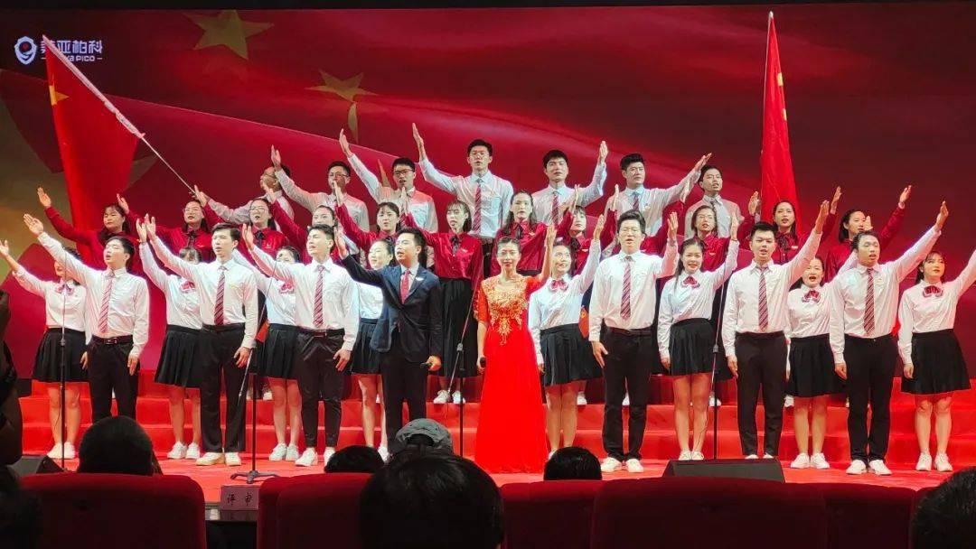 嗨翻主场！萨林杰内外开花狂轰滥炸 上演三连击打停辽宁