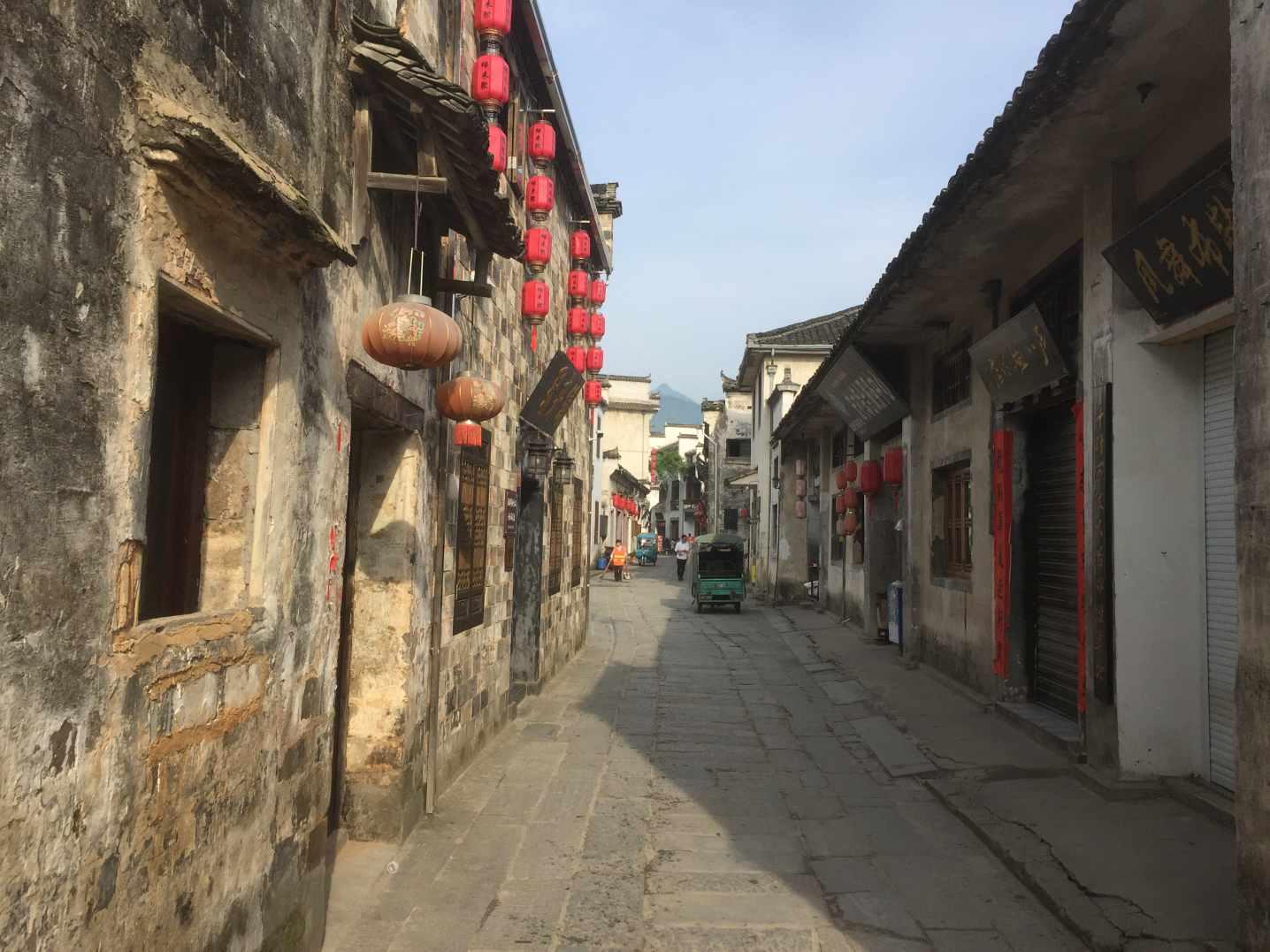 苏大维格OP-ADLITHO工艺打造华为nova 12系列光学纹理