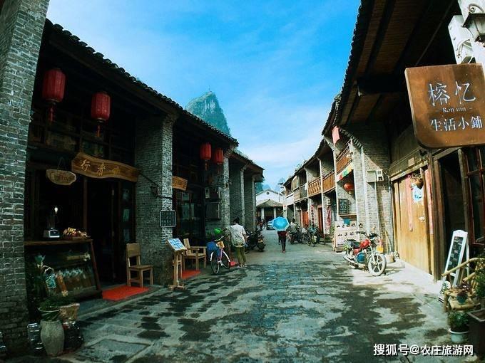 饭店点了道松鼠桂鱼，服务员却上一盘棉花糖，看见操作就懂：贵了